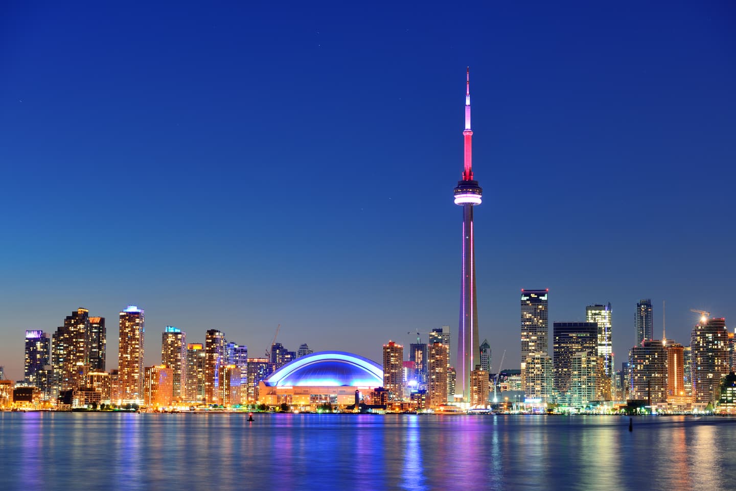 Toronto skyline at night